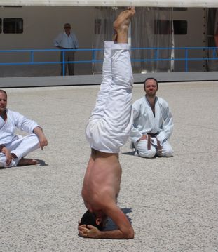 Sirsasana
